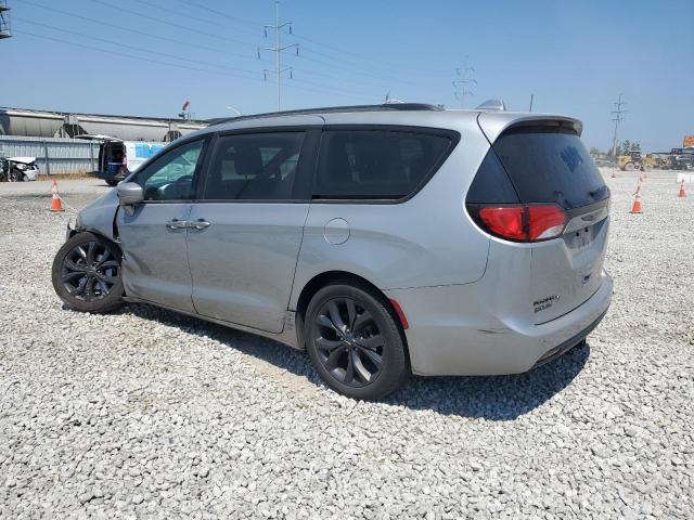 2C4RC1BG8JR261978 - 2018 CHRYSLER PACIFICA TOURING L SILVER photo 2