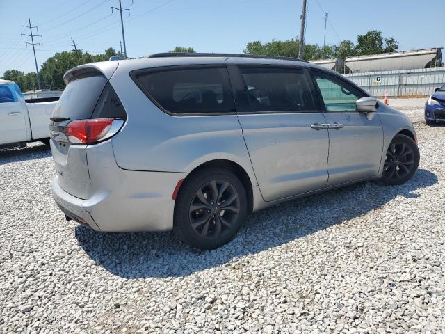 2C4RC1BG8JR261978 - 2018 CHRYSLER PACIFICA TOURING L SILVER photo 3