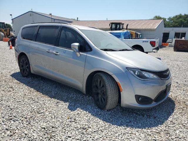 2C4RC1BG8JR261978 - 2018 CHRYSLER PACIFICA TOURING L SILVER photo 4