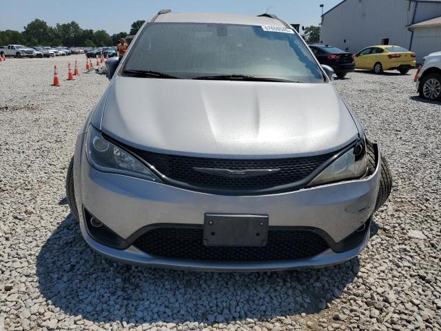 2C4RC1BG8JR261978 - 2018 CHRYSLER PACIFICA TOURING L SILVER photo 5