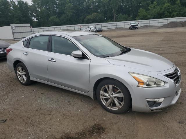 1N4AL3AP2DC145365 - 2013 NISSAN ALTIMA 2.5 ვერცხლისფერი ფოტო 4