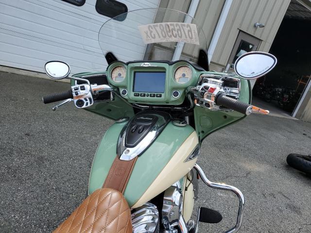 56KTRLAA4H3346990 - 2017 INDIAN MOTORCYCLE CO. ROADMASTER CLASSIC GREEN photo 5