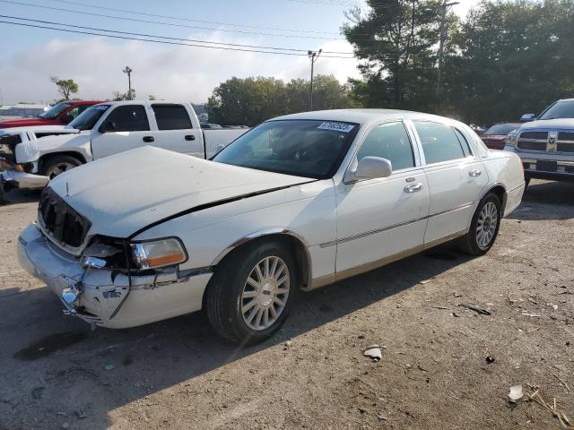 1LNHM82W53Y694385 - 2003 LINCOLN TOWN CAR SIGNATURE WHITE photo 1