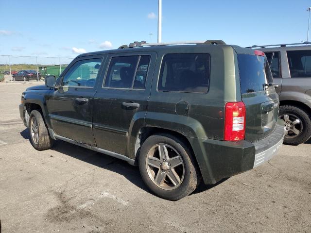 1J8FT48W27D339565 - 2007 JEEP PATRIOT LIMITED GREEN photo 2