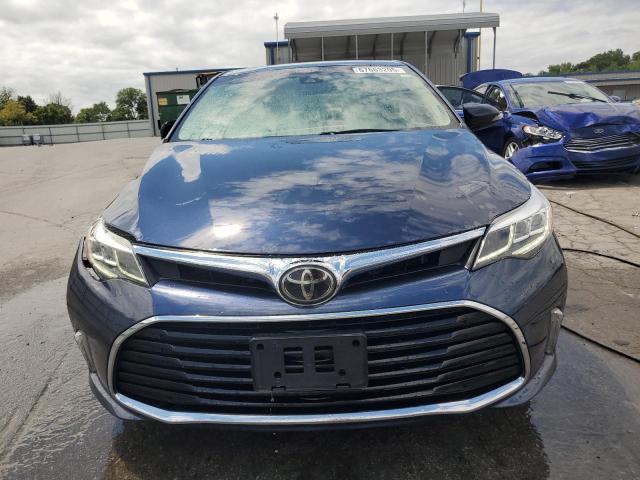 4T1BK1EBXJU275352 - 2018 TOYOTA AVALON XLE BLUE photo 5