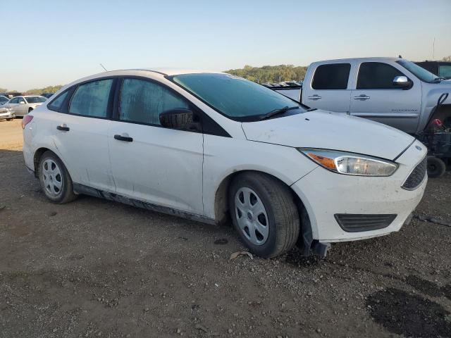 1FADP3E26GL239138 - 2016 FORD FOCUS S WHITE photo 4