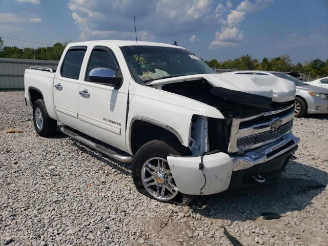 3GCPCREA8BG145958 - 2011 CHEVROLET SILVERADO C1500  LS WHITE photo 4