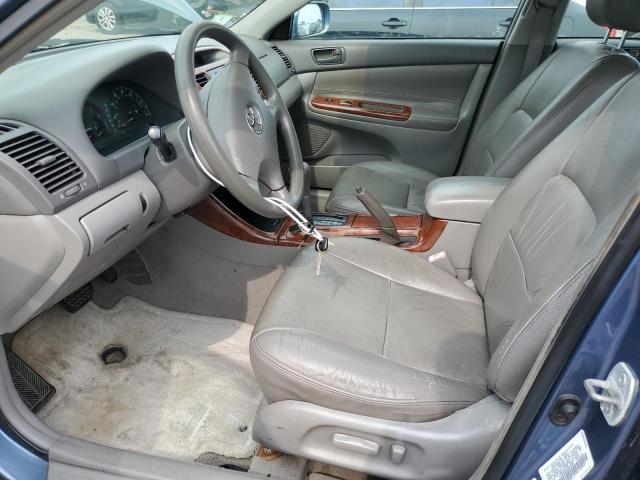 4T1BE32K52U608498 - 2002 TOYOTA CAMRY LE BLUE photo 7