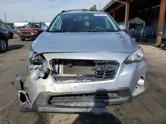 JF2GTABC7JH332153 - 2018 SUBARU CROSSTREK PREMIUM Серебристый фото 5