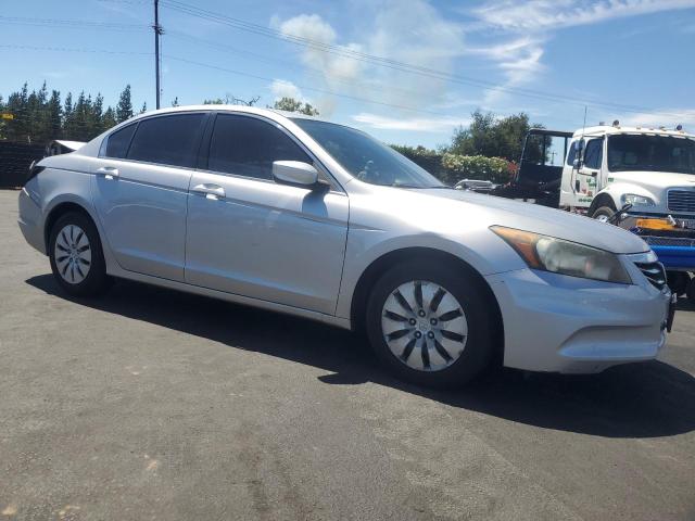 1HGCP2F39BA115930 - 2011 HONDA ACCORD LX Gümüş foto 4