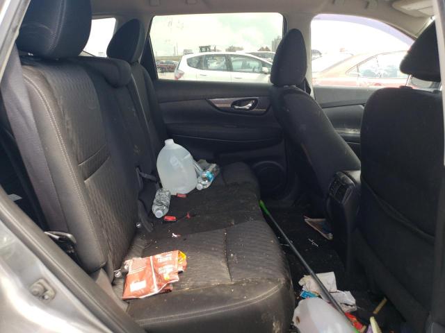 KNMAT2MT9JP605039 - 2018 NISSAN ROGUE S ნაცრისფერი ფოტო 10