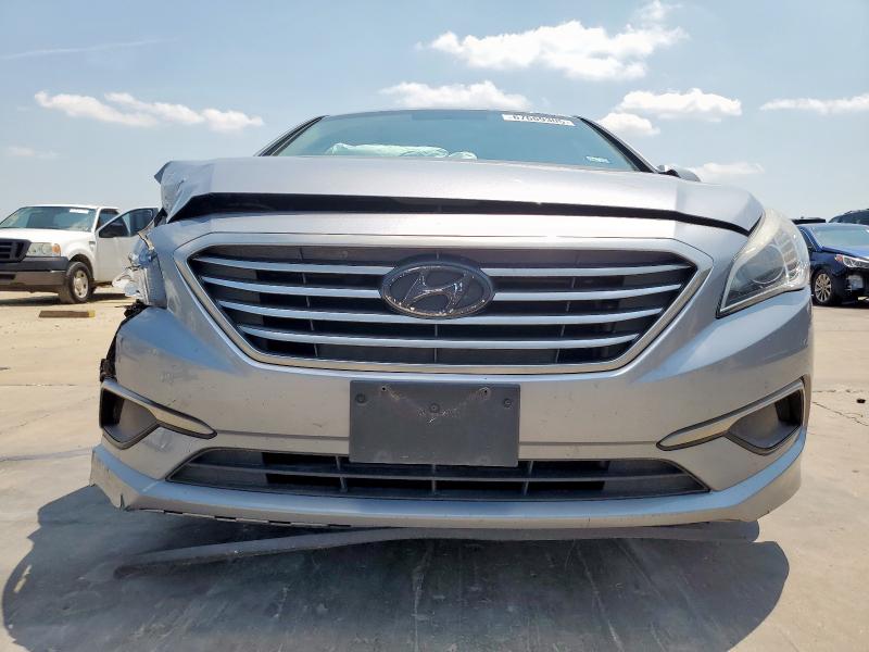 5NPE24AF0GH375085 - 2016 HYUNDAI SONATA SE 灰色 照片 5
