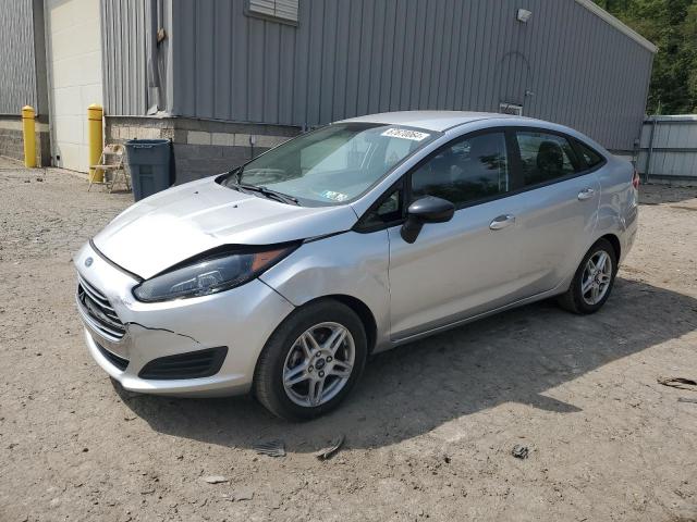 3FADP4BJ3JM136038 - 2018 FORD FIESTA SE SILVER photo 1