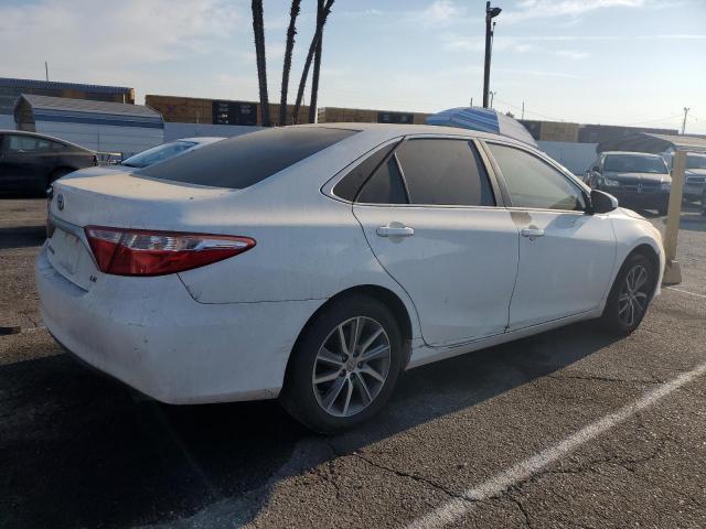 4T4BF1FK1FR483331 - 2015 TOYOTA CAMRY LE WHITE photo 3