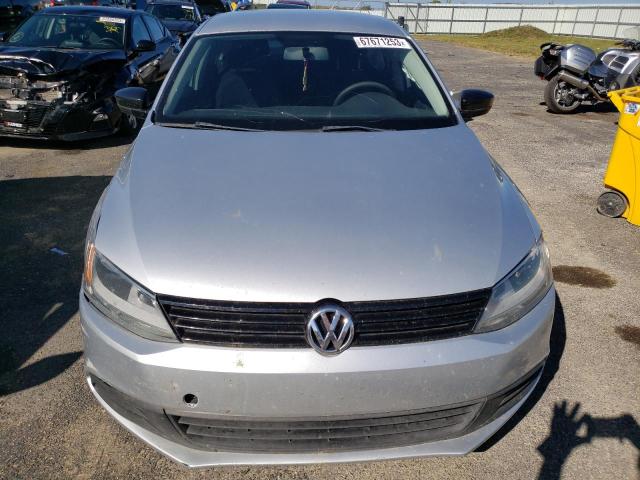 3VW2K7AJ7CM328274 - 2012 VOLKSWAGEN JETTA BASE 银色 照片 5