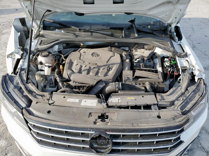 1VWLA7A30KC004947 - 2019 VOLKSWAGEN PASSAT WOLFSBURG WHITE photo 11