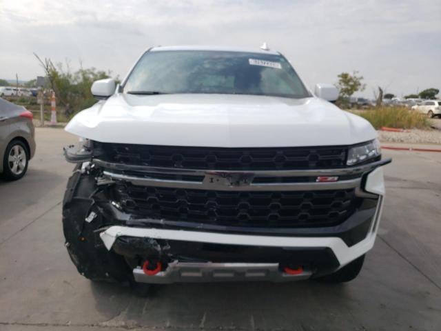 1GNSKPKD1NR245461 - 2022 CHEVROLET TAHOE K1500 Z71 WHITE photo 5