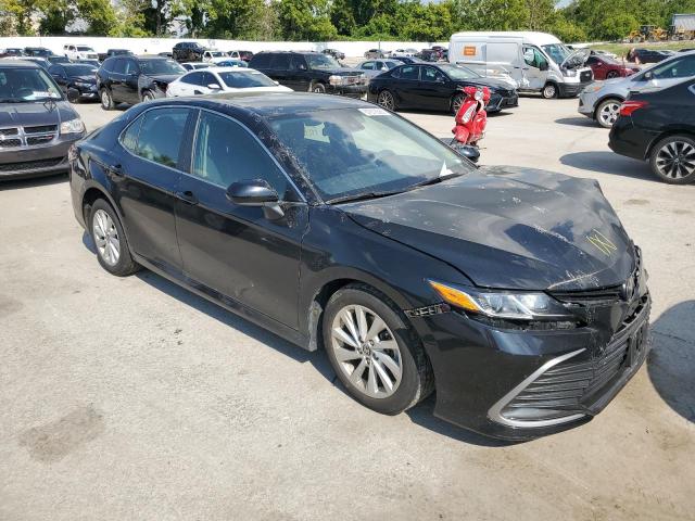 4T1C11AK5NU715996 - 2022 TOYOTA CAMRY LE BLACK photo 4