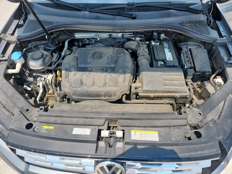3VV1B7AX1MM008020 - 2021 VOLKSWAGEN TIGUAN S ნაცრისფერი ფოტო 12