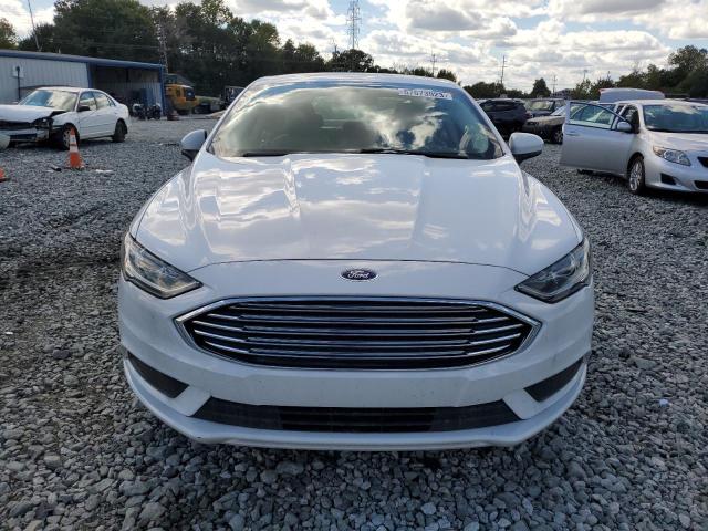 3FA6P0G75HR265684 - 2017 FORD FUSION S WHITE photo 5