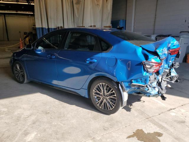 3KPF54AD6NE508850 - 2022 KIA FORTE GT LINE BLUE photo 2