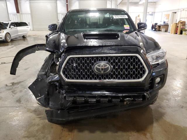 3TMCZ5AN8JM150186 - 2018 TOYOTA TACOMA DOUBLE CAB 黑色 照片 5