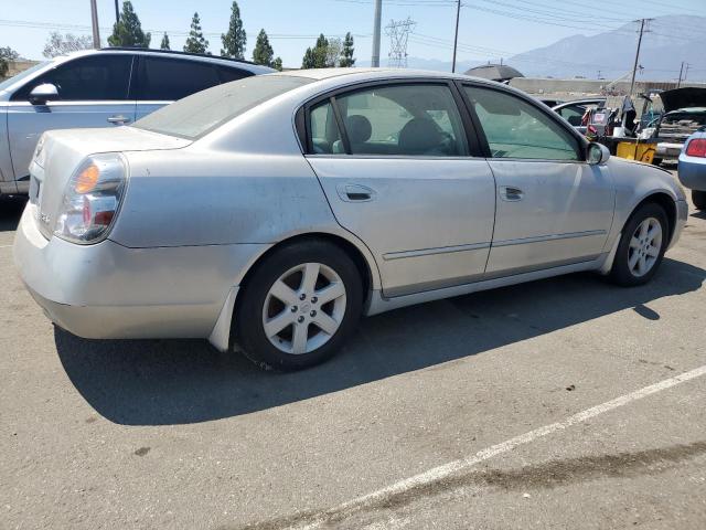 1N4AL11D63C279028 - 2003 NISSAN ALTIMA BASE SILVER photo 3