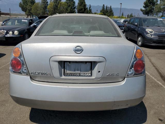 1N4AL11D63C279028 - 2003 NISSAN ALTIMA BASE SILVER photo 6
