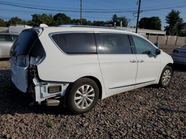 2C4RC1BG9KR560526 - 2019 CHRYSLER PACIFICA TOURING L WHITE photo 3