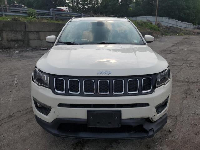 3C4NJDBB0KT850872 - 2019 JEEP COMPASS LATITUDE Blanc photo 5