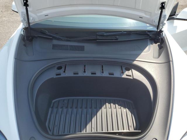 5YJ3E1EB0RF807180 - 2024 TESLA MODEL 3 白色 照片 11