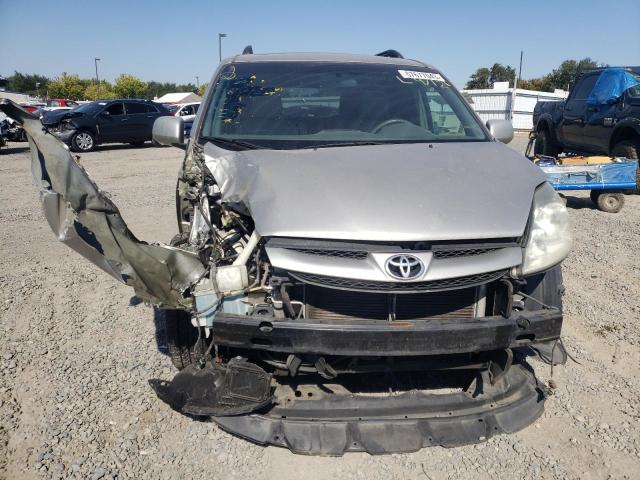 5TDZK22C09S269033 - 2009 TOYOTA SIENNA XLE SILVER photo 5