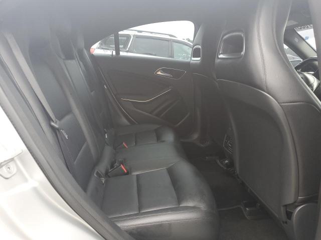 WDDSJ4EB6EN111241 - 2014 MERCEDES-BENZ CLA 250 ვერცხლისფერი ფოტო 10