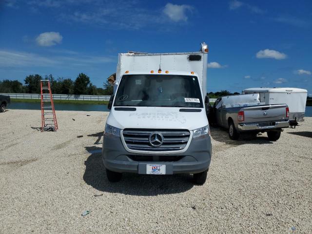 WDAPF4CD7KN023562 - 2019 MERCEDES-BENZ SPRINTER 3500/4500 WHITE photo 5