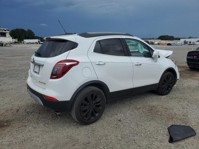 KL4CJASB6JB591045 - 2018 BUICK ENCORE PREFERRED WHITE photo 3