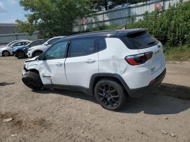 3C4NJDBN7RT114600 - 2024 JEEP COMPASS LATITUDE Weiß Foto 2