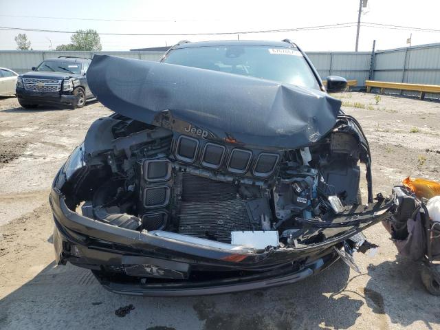 3C4NJDCB1NT148059 - 2022 JEEP COMPASS LIMITED BLACK photo 5