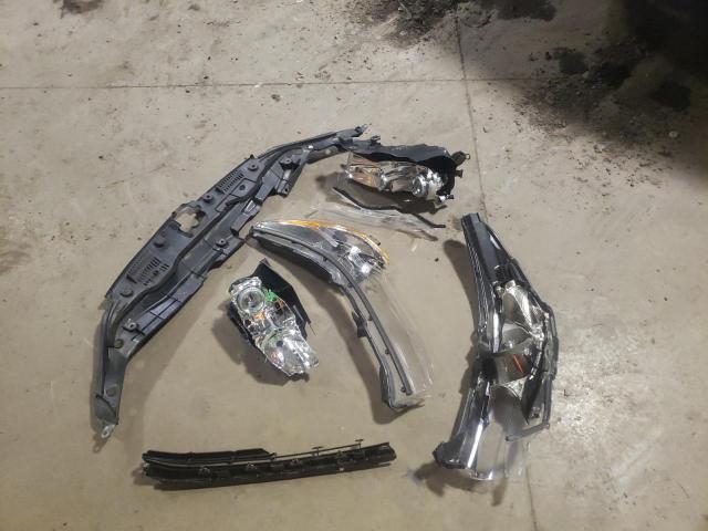 5TDJKRFH1FS196908 - 2015 TOYOTA HIGHLANDER XLE WHITE photo 13