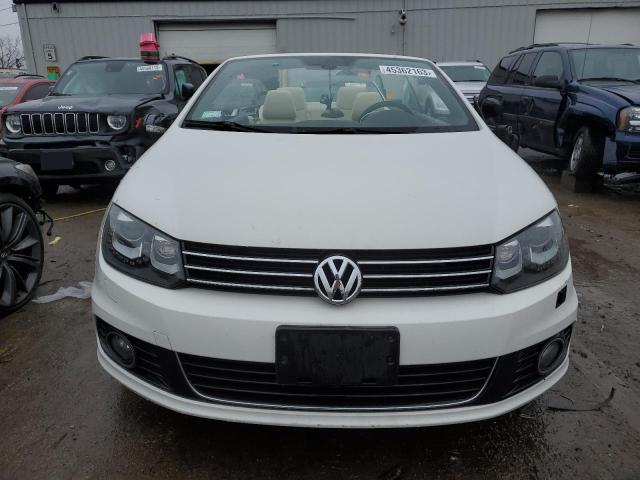 WVWFW7AH3CV014987 - 2012 VOLKSWAGEN EOS LUX 白色 照片 5