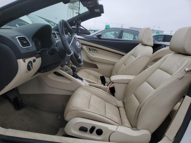 WVWFW7AH3CV014987 - 2012 VOLKSWAGEN EOS LUX 白色 照片 7