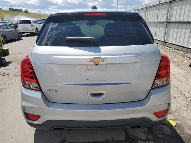 3GNCJKSB5LL200892 - 2020 CHEVROLET TRAX LS SILVER photo 6