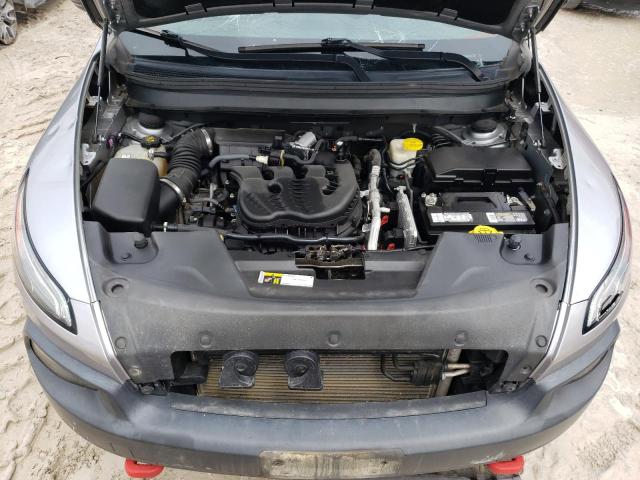 1C4PJMBS4HW651111 - 2017 JEEP CHEROKEE TRAILHAWK SILVER photo 11