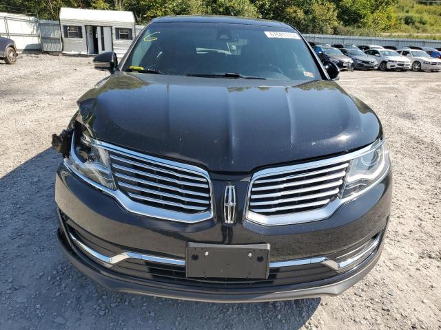 2LMPJ8LRXGBL31794 - 2016 LINCOLN MKX RESERVE أسود صورة 5