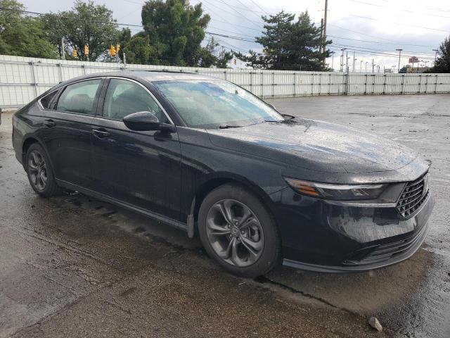 1HGCY1F3XRA077108 - 2024 HONDA ACCORD EX BLACK photo 4