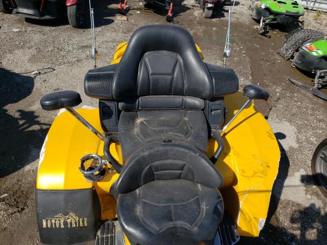 1HFSC47G5AA906298 - 2010 HONDA GL1800 YELLOW photo 6