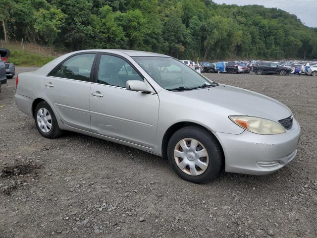 4T1BE32K02U598267 - 2002 TOYOTA CAMRY LE SILVER photo 4