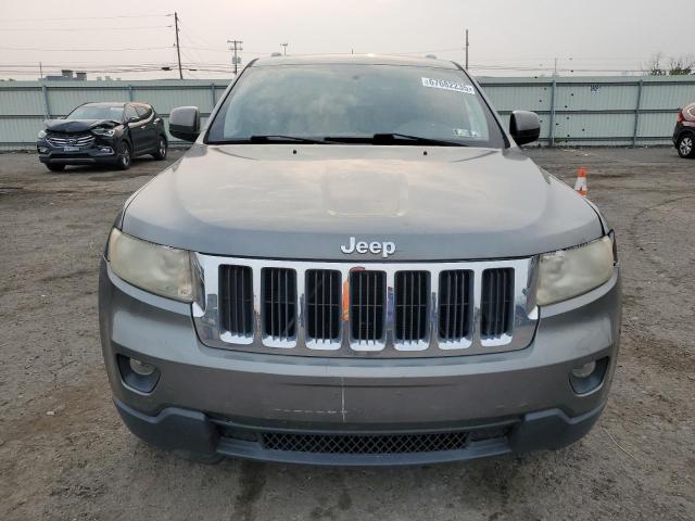 1J4RR4GG6BC735942 - 2011 JEEP GRAND CHER LAREDO Gris photo 5