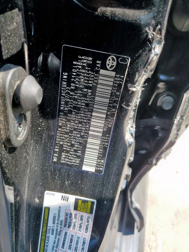 5YFS4MCE2PP160621 - 2023 TOYOTA COROLLA SE Schwarz Foto 12