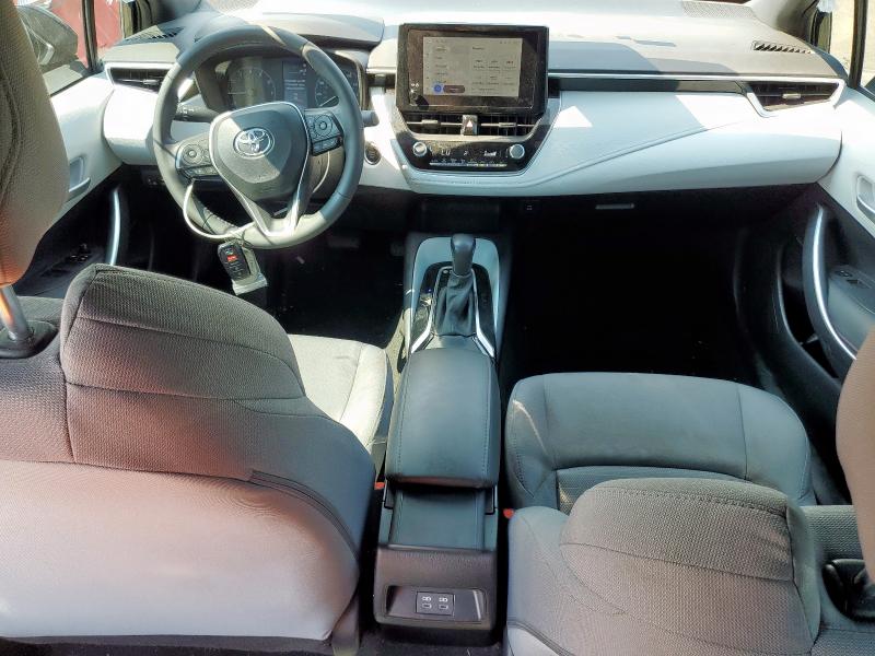 5YFS4MCE2PP160621 - 2023 TOYOTA COROLLA SE Schwarz Foto 8