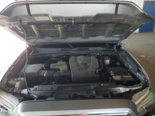 3TMAZ5CNXGM013313 - 2016 TOYOTA TACOMA DOUBLE CAB SILVER photo 11